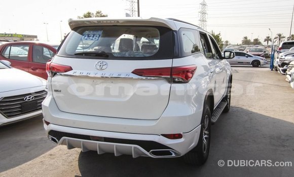 Buy Import Toyota Fortuner White Car in Import - Dubai in Dhufar Buy Import Toyota Fortuner White Car in Import - Dubai in Dhufar
