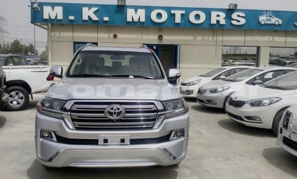 Buy Import Toyota Land Cruiser Other Car in Import - Dubai in Dhufar Buy Import Toyota Land Cruiser Other Car in Import - Dubai in Dhufar