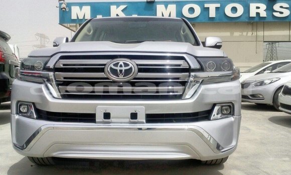Buy Import Toyota Land Cruiser Other Car in Import - Dubai in Dhufar Buy Import Toyota Land Cruiser Other Car in Import - Dubai in Dhufar