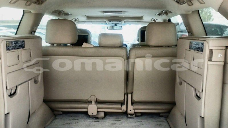 Big with watermark toyota land cruiser dhufar import dubai 1799