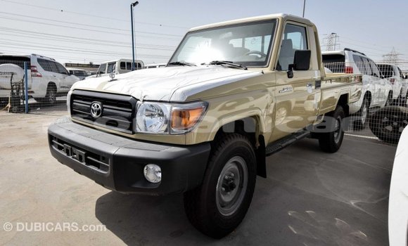 Buy Import Toyota Land Cruiser Beige Car in Import - Dubai in Dhufar Buy Import Toyota Land Cruiser Beige Car in Import - Dubai in Dhufar