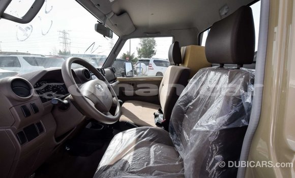 Buy Import Toyota Land Cruiser Beige Car in Import - Dubai in Dhufar Buy Import Toyota Land Cruiser Beige Car in Import - Dubai in Dhufar