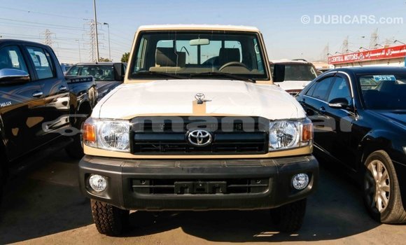 Buy Import Toyota Land Cruiser Beige Car in Import - Dubai in Dhufar Buy Import Toyota Land Cruiser Beige Car in Import - Dubai in Dhufar