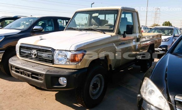 Buy Import Toyota Land Cruiser Beige Car in Import - Dubai in Dhufar Buy Import Toyota Land Cruiser Beige Car in Import - Dubai in Dhufar