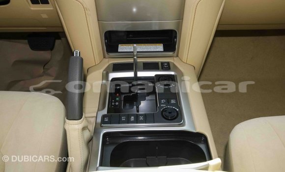 Buy Import Toyota Land Cruiser Other Car in Import - Dubai in Dhufar Buy Import Toyota Land Cruiser Other Car in Import - Dubai in Dhufar