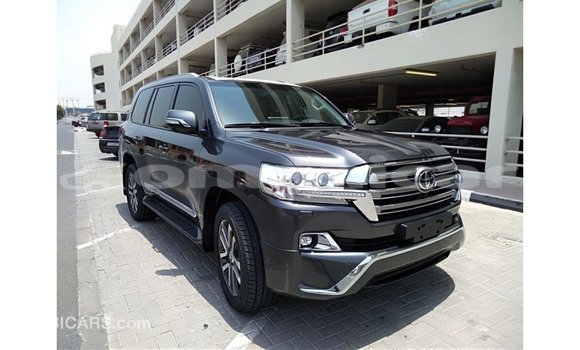 Buy Import Toyota Land Cruiser Other Car in Import - Dubai in Dhufar Buy Import Toyota Land Cruiser Other Car in Import - Dubai in Dhufar