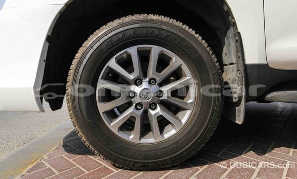 Buy Import Toyota Prado White Car in Import - Dubai in Dhufar Buy Import Toyota Prado White Car in Import - Dubai in Dhufar