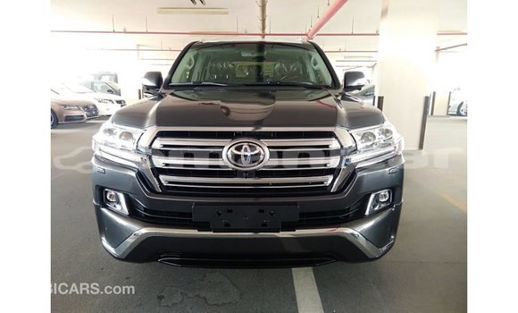 Buy Import Toyota Land Cruiser Other Car in Import - Dubai in Dhufar Buy Import Toyota Land Cruiser Other Car in Import - Dubai in Dhufar