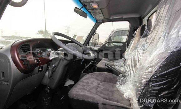 Buy Import Hyundai Accent White Car in Import - Dubai in Dhufar Buy Import Hyundai Accent White Car in Import - Dubai in Dhufar