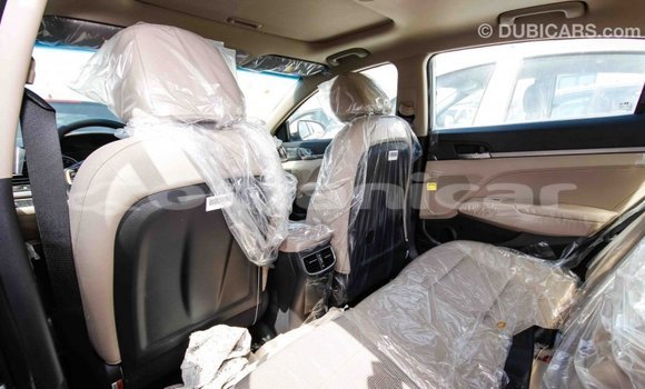 Buy Import Hyundai Elantra White Car in Import - Dubai in Dhufar Buy Import Hyundai Elantra White Car in Import - Dubai in Dhufar