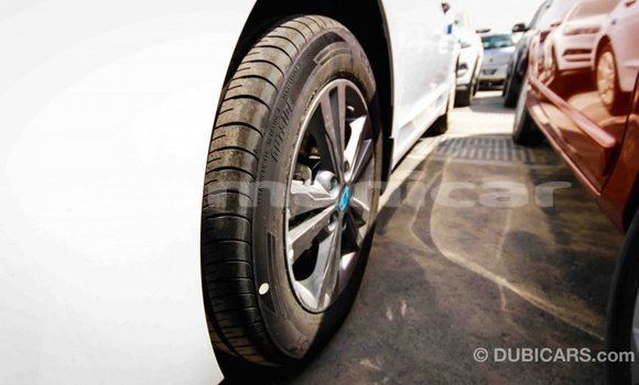 Buy Import Hyundai Elantra White Car in Import - Dubai in Dhufar Buy Import Hyundai Elantra White Car in Import - Dubai in Dhufar