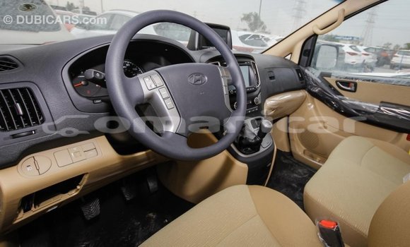 Buy Import Hyundai Accent White Car in Import - Dubai in Dhufar Buy Import Hyundai Accent White Car in Import - Dubai in Dhufar