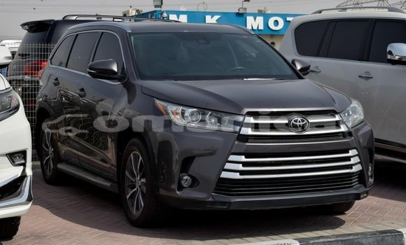 Buy Import Toyota Highlander Other Car in Import - Dubai in Dhufar Buy Import Toyota Highlander Other Car in Import - Dubai in Dhufar