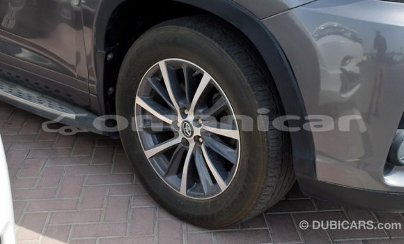 Buy Import Toyota Highlander Other Car in Import - Dubai in Dhufar Buy Import Toyota Highlander Other Car in Import - Dubai in Dhufar