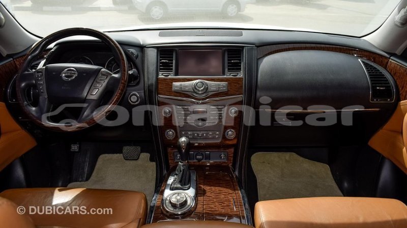 Big with watermark nissan patrol dhufar import dubai 1832