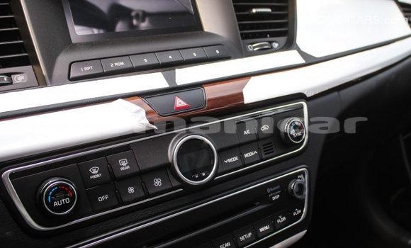 Buy Import Kia Cadenza Other Car in Import - Dubai in Dhufar Buy Import Kia Cadenza Other Car in Import - Dubai in Dhufar