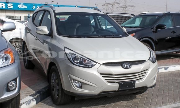 Buy Import Hyundai Tucson Beige Car in Import - Dubai in Dhufar Buy Import Hyundai Tucson Beige Car in Import - Dubai in Dhufar