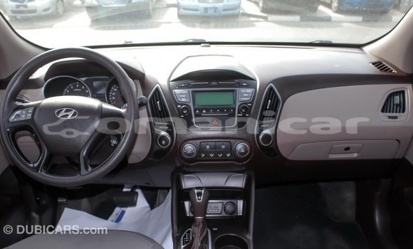 Buy Import Hyundai Tucson Beige Car in Import - Dubai in Dhufar Buy Import Hyundai Tucson Beige Car in Import - Dubai in Dhufar