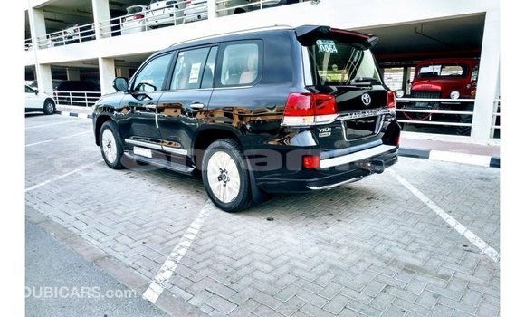Buy Import Toyota Land Cruiser Black Car in Import - Dubai in Dhufar Buy Import Toyota Land Cruiser Black Car in Import - Dubai in Dhufar