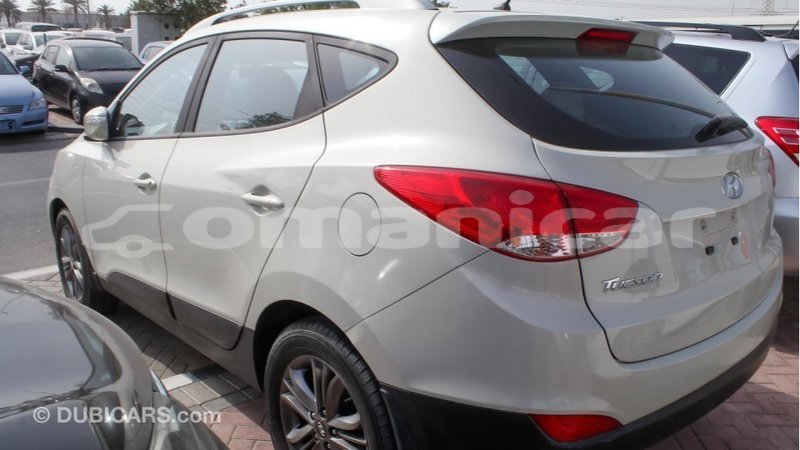 Big with watermark hyundai tucson dhufar import dubai 1837