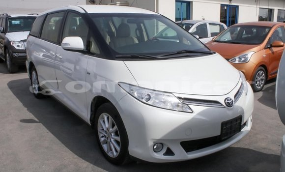 Buy Import Toyota Previa White Car in Import - Dubai in Dhufar Buy Import Toyota Previa White Car in Import - Dubai in Dhufar