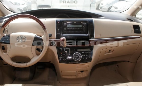 Buy Import Toyota Previa White Car in Import - Dubai in Dhufar Buy Import Toyota Previa White Car in Import - Dubai in Dhufar