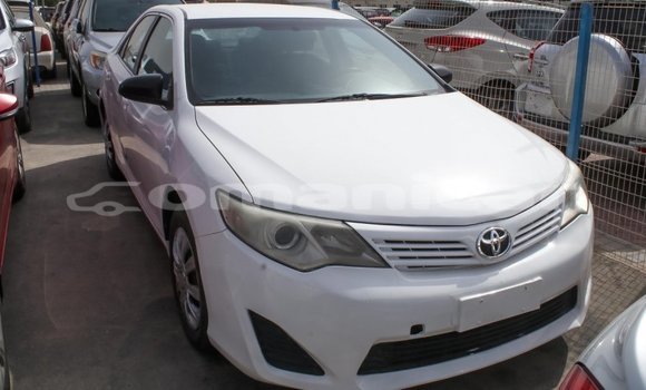 Buy Import Toyota Camry White Car in Import - Dubai in Dhufar Buy Import Toyota Camry White Car in Import - Dubai in Dhufar