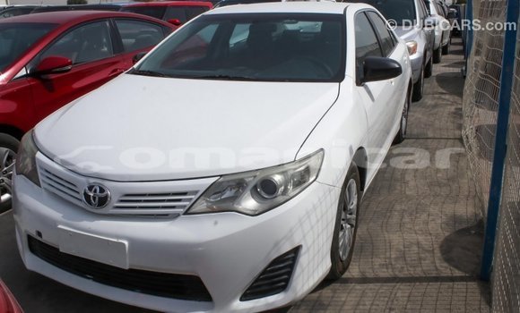 Buy Import Toyota Camry White Car in Import - Dubai in Dhufar Buy Import Toyota Camry White Car in Import - Dubai in Dhufar