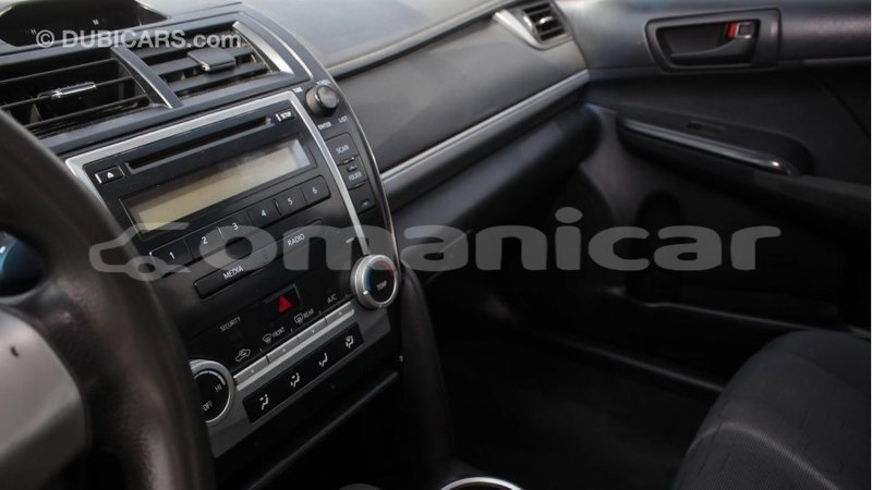 Big with watermark toyota camry dhufar import dubai 1841