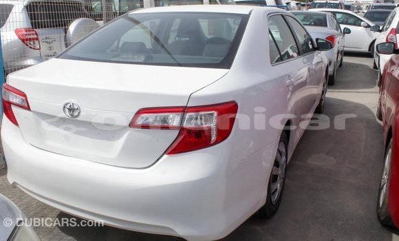 Buy Import Toyota Camry White Car in Import - Dubai in Dhufar Buy Import Toyota Camry White Car in Import - Dubai in Dhufar
