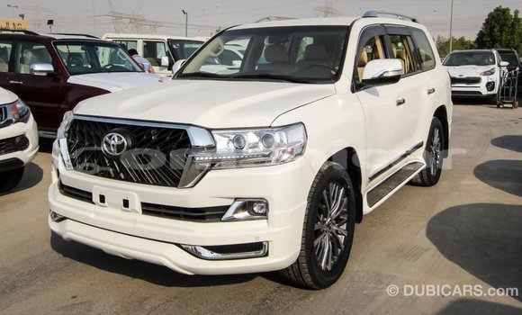 Buy Import Toyota Land Cruiser White Car in Import - Dubai in Dhufar Buy Import Toyota Land Cruiser White Car in Import - Dubai in Dhufar