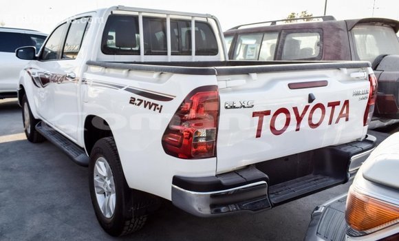 Buy Import Toyota Hilux White Car in Import - Dubai in Dhufar Buy Import Toyota Hilux White Car in Import - Dubai in Dhufar