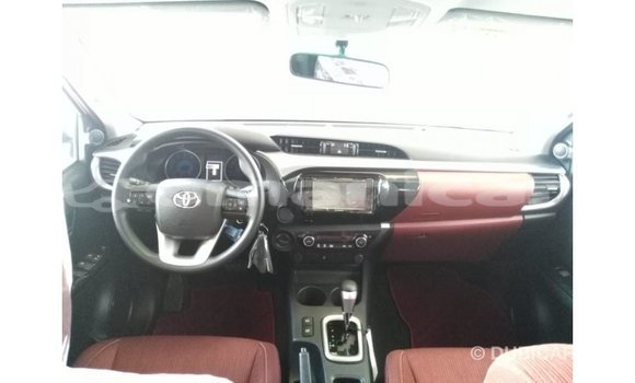Buy Import Toyota Hilux White Car in Import - Dubai in Dhufar Buy Import Toyota Hilux White Car in Import - Dubai in Dhufar