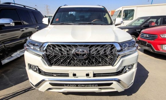 Buy Import Toyota Land Cruiser White Car in Import - Dubai in Dhufar Buy Import Toyota Land Cruiser White Car in Import - Dubai in Dhufar