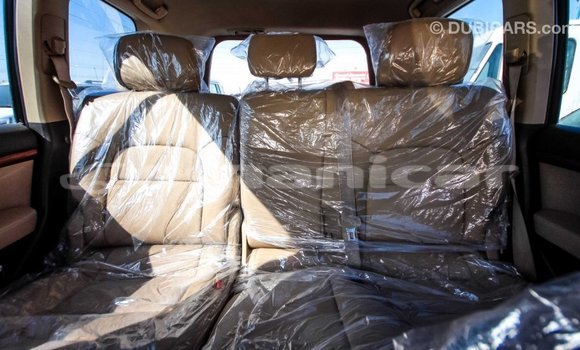 Buy Import Toyota Land Cruiser White Car in Import - Dubai in Dhufar Buy Import Toyota Land Cruiser White Car in Import - Dubai in Dhufar