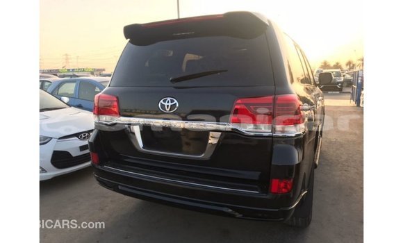 Buy Import Toyota Land Cruiser Black Car in Import - Dubai in Dhufar Buy Import Toyota Land Cruiser Black Car in Import - Dubai in Dhufar