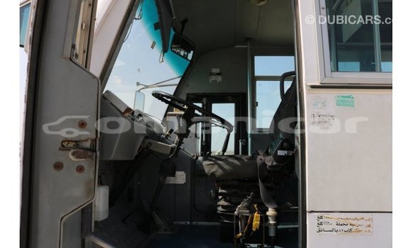 Buy Import TATA Xenon White Car in Import - Dubai in Dhufar