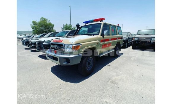 Buy Import Toyota Land Cruiser Beige Car in Import - Dubai in Dhufar Buy Import Toyota Land Cruiser Beige Car in Import - Dubai in Dhufar