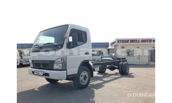 Buy Import Mitsubishi Carisma White Car in Import - Dubai in Dhufar Buy Import Mitsubishi Carisma White Car in Import - Dubai in Dhufar