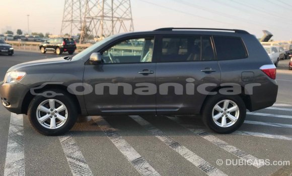 Buy Import Toyota Highlander Other Car in Import - Dubai in Dhufar Buy Import Toyota Highlander Other Car in Import - Dubai in Dhufar