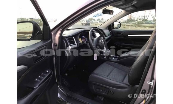 Buy Import Toyota Highlander Other Car in Import - Dubai in Dhufar Buy Import Toyota Highlander Other Car in Import - Dubai in Dhufar