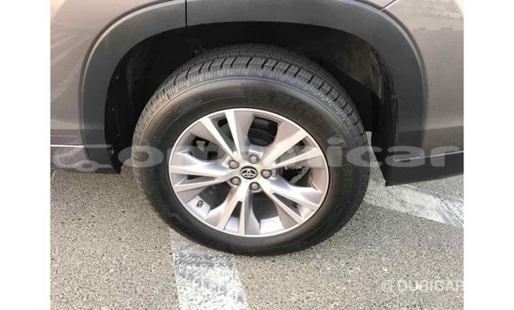 Buy Import Toyota Highlander Other Car in Import - Dubai in Dhufar Buy Import Toyota Highlander Other Car in Import - Dubai in Dhufar