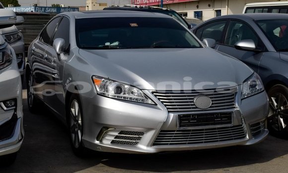 Buy Import Lexus ES Other Car in Import - Dubai in Dhufar Buy Import Lexus ES Other Car in Import - Dubai in Dhufar