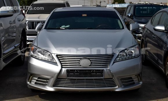 Buy Import Lexus ES Other Car in Import - Dubai in Dhufar Buy Import Lexus ES Other Car in Import - Dubai in Dhufar