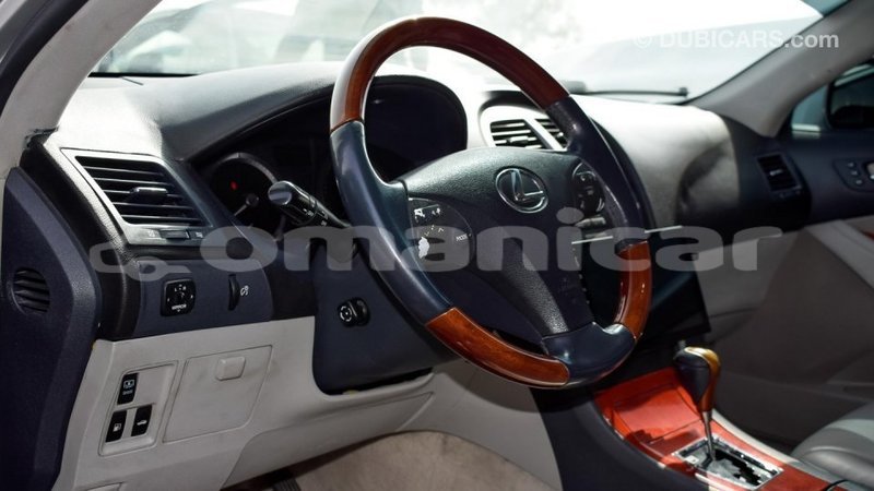 Big with watermark lexus es dhufar import dubai 1888