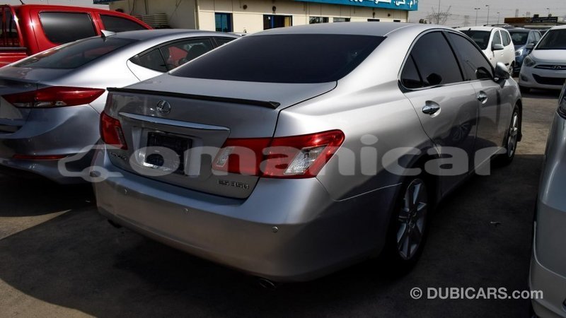Big with watermark lexus es dhufar import dubai 1888