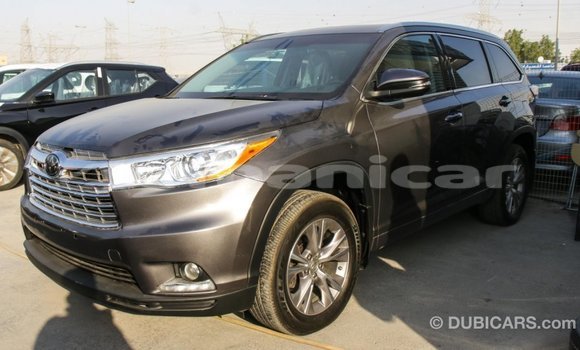 Buy Import Toyota Highlander Other Car in Import - Dubai in Dhufar Buy Import Toyota Highlander Other Car in Import - Dubai in Dhufar