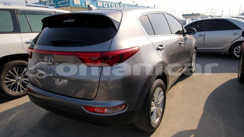 Big with watermark kia sportage dhufar import dubai 1904