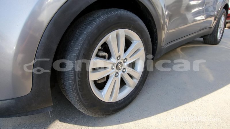 Big with watermark kia sportage dhufar import dubai 1904