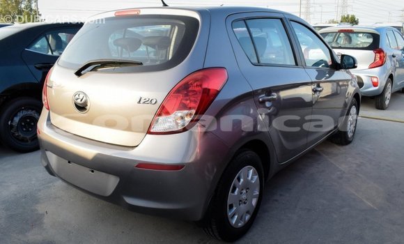 Buy Import Hyundai i20 Other Car in Import - Dubai in Dhufar Buy Import Hyundai i20 Other Car in Import - Dubai in Dhufar
